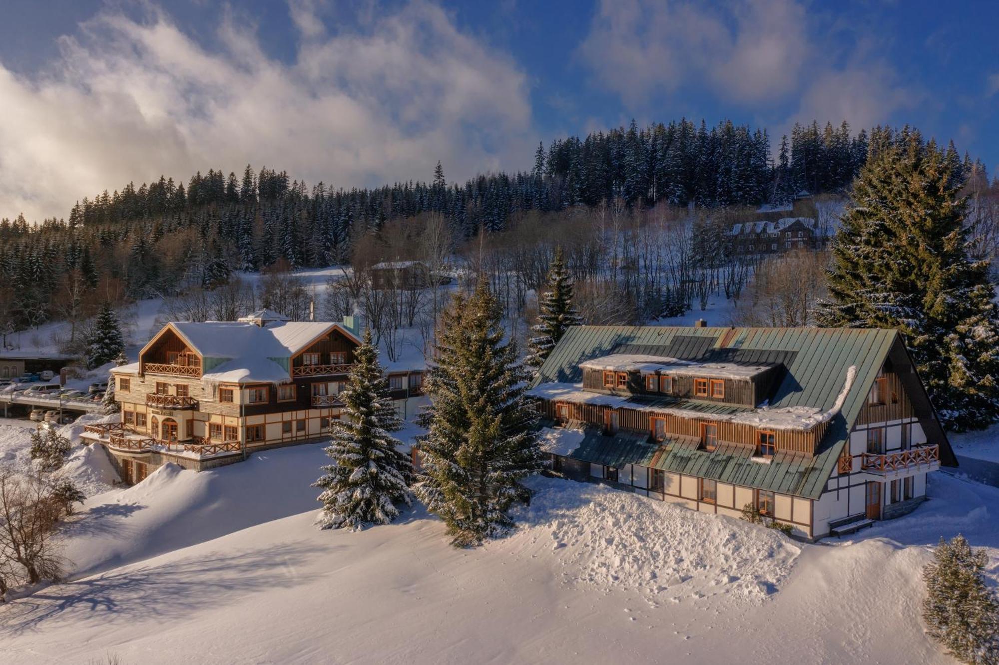 Hotel Zatisi Špindlerŭv Mlýn Exterior foto
