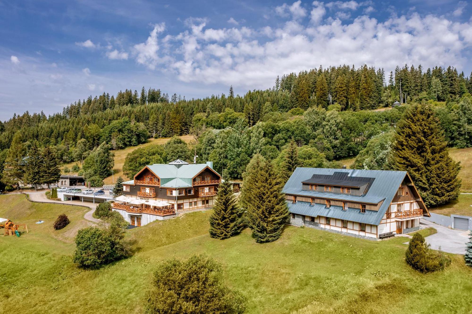 Hotel Zatisi Špindlerŭv Mlýn Exterior foto