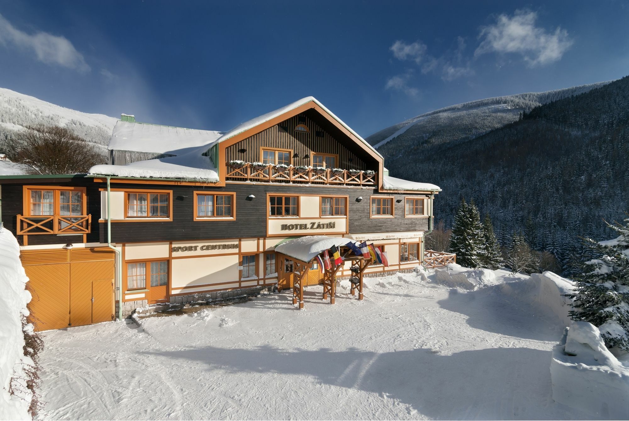 Hotel Zatisi Špindlerŭv Mlýn Exterior foto