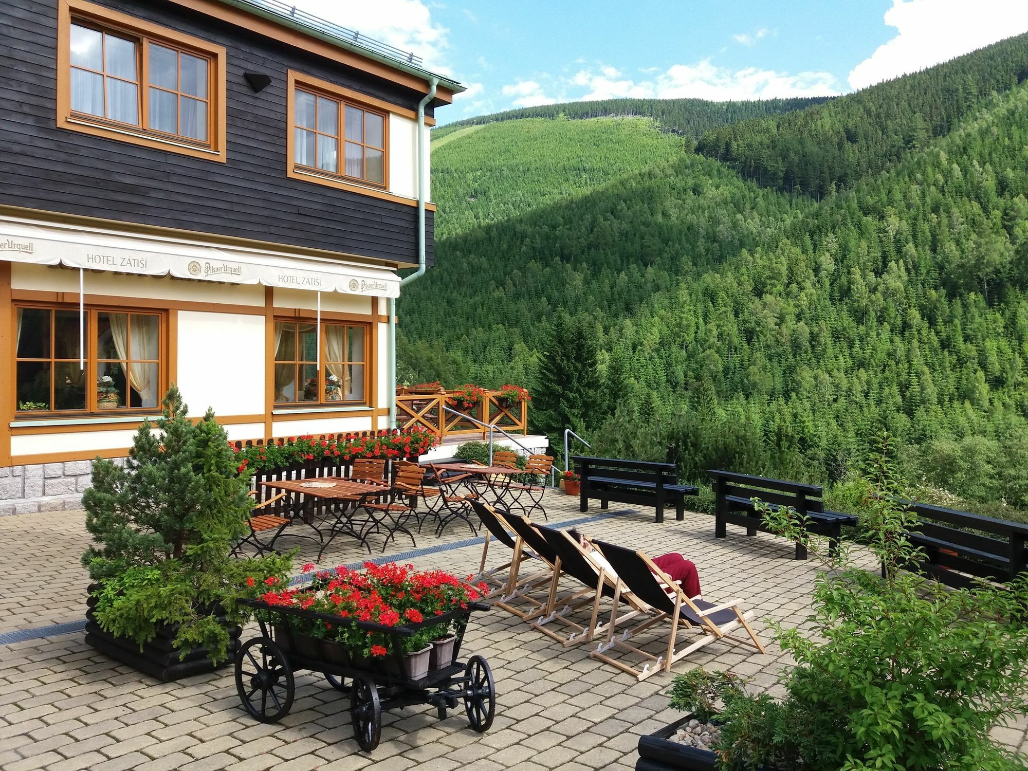 Hotel Zatisi Špindlerŭv Mlýn Exterior foto